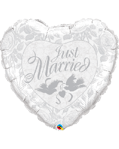 36" Silver & White Just Married Heart SuperShape Foil Qualatex